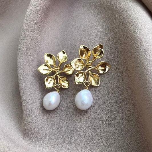 Bright Leaf Golden Pearl Earrings