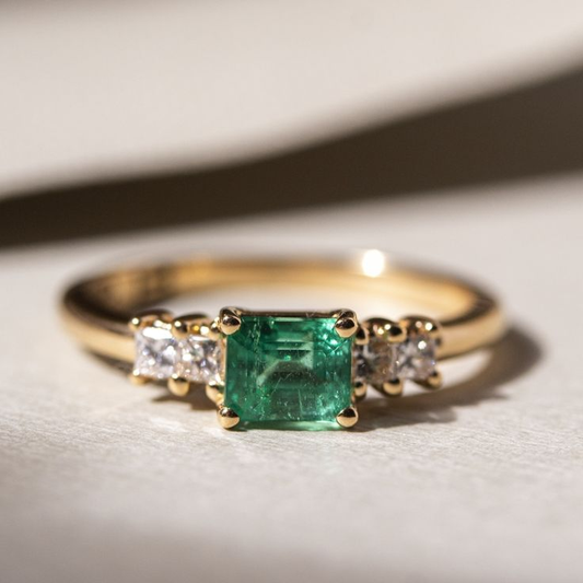 Green Glass Zirconia Gold Ring