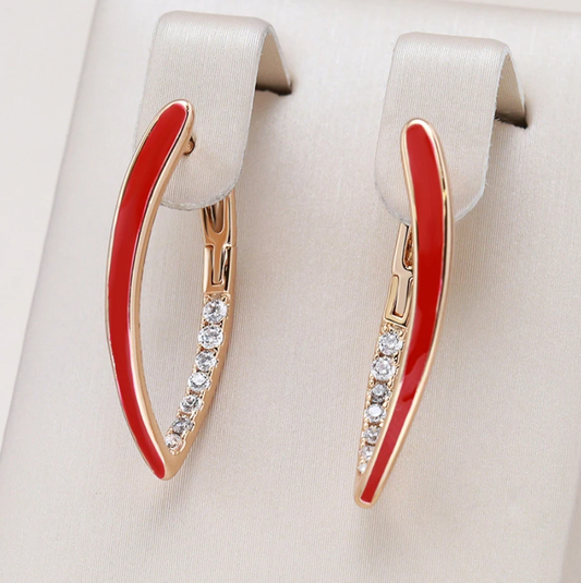 Pointed Earrings With Red Enamel in Gold
